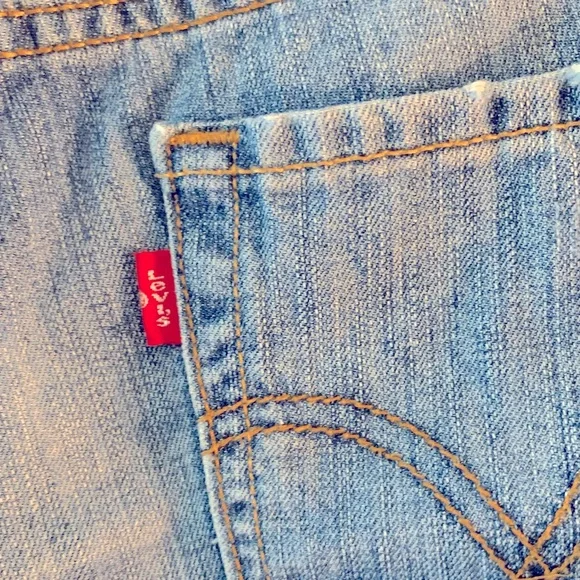 Levi’s Women's Boyfriend Denim Shorts Sz 2P - Picture 7 of 8